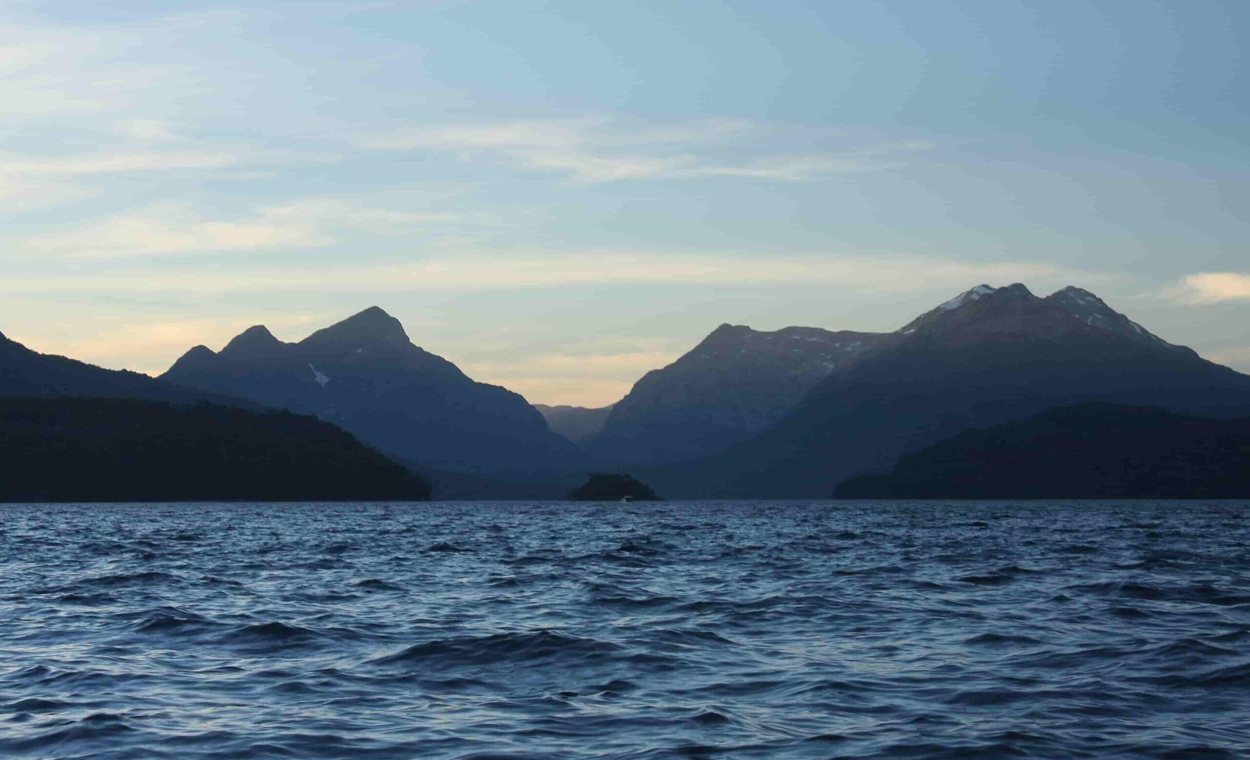 Atardecer en el lago